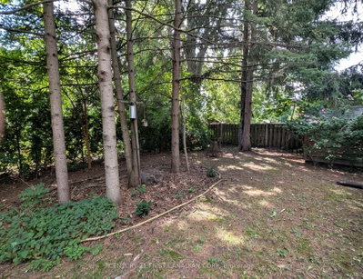 14 Pannell Lane • Strathroy-Caradoc, ON photo 5