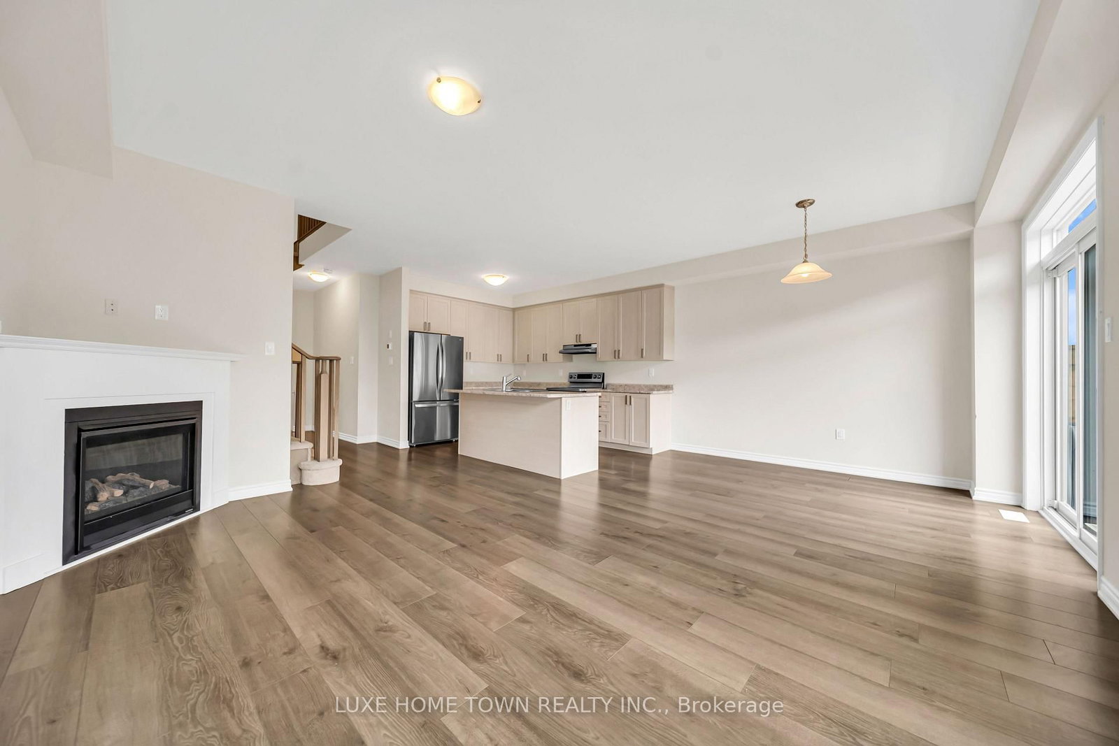 82 Prest Way • Centre Wellington, ON photo 10