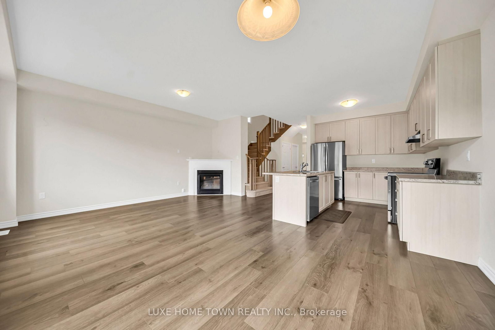 82 Prest Way • Centre Wellington, ON photo 12