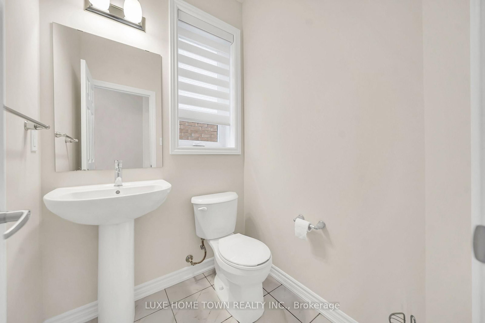 82 Prest Way • Centre Wellington, ON photo 8