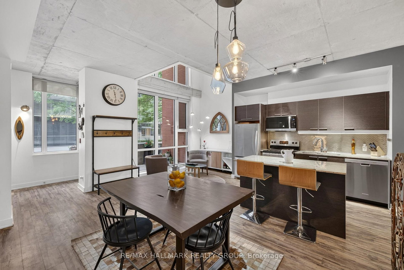 353 McLeod Street • Ottawa, ON photo 1