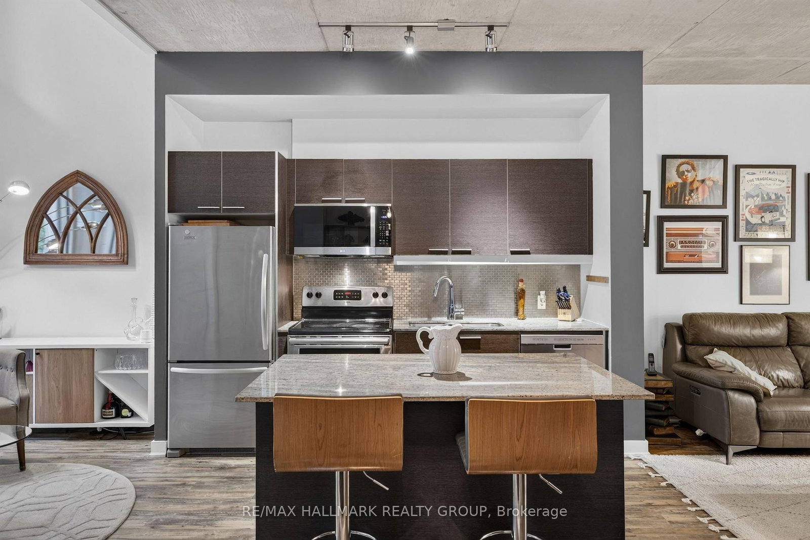 353 McLeod Street • Ottawa, ON photo 21