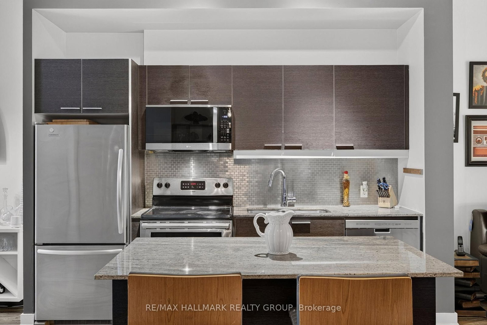 353 McLeod Street • Ottawa, ON photo 22