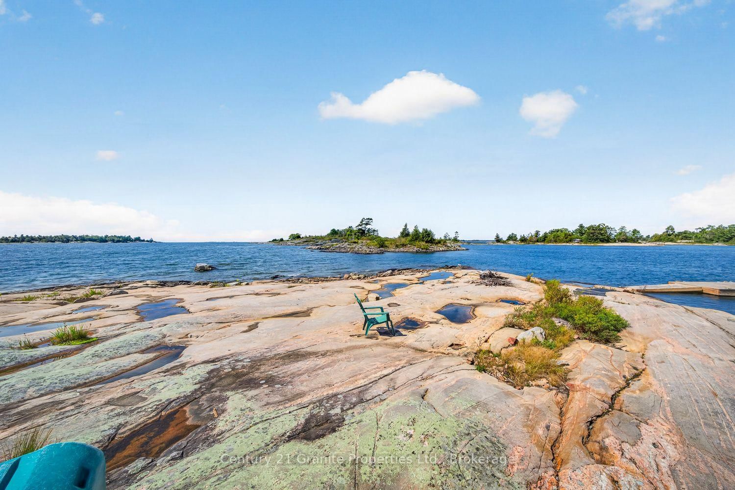 1 369C Island • Carling, ON photo 39