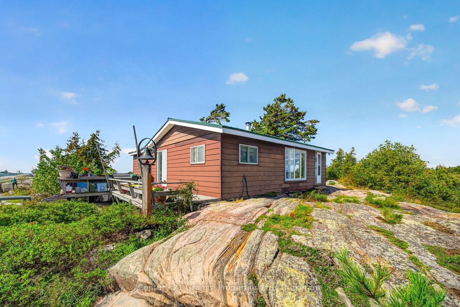 1 369C Island • Carling, ON photo 5
