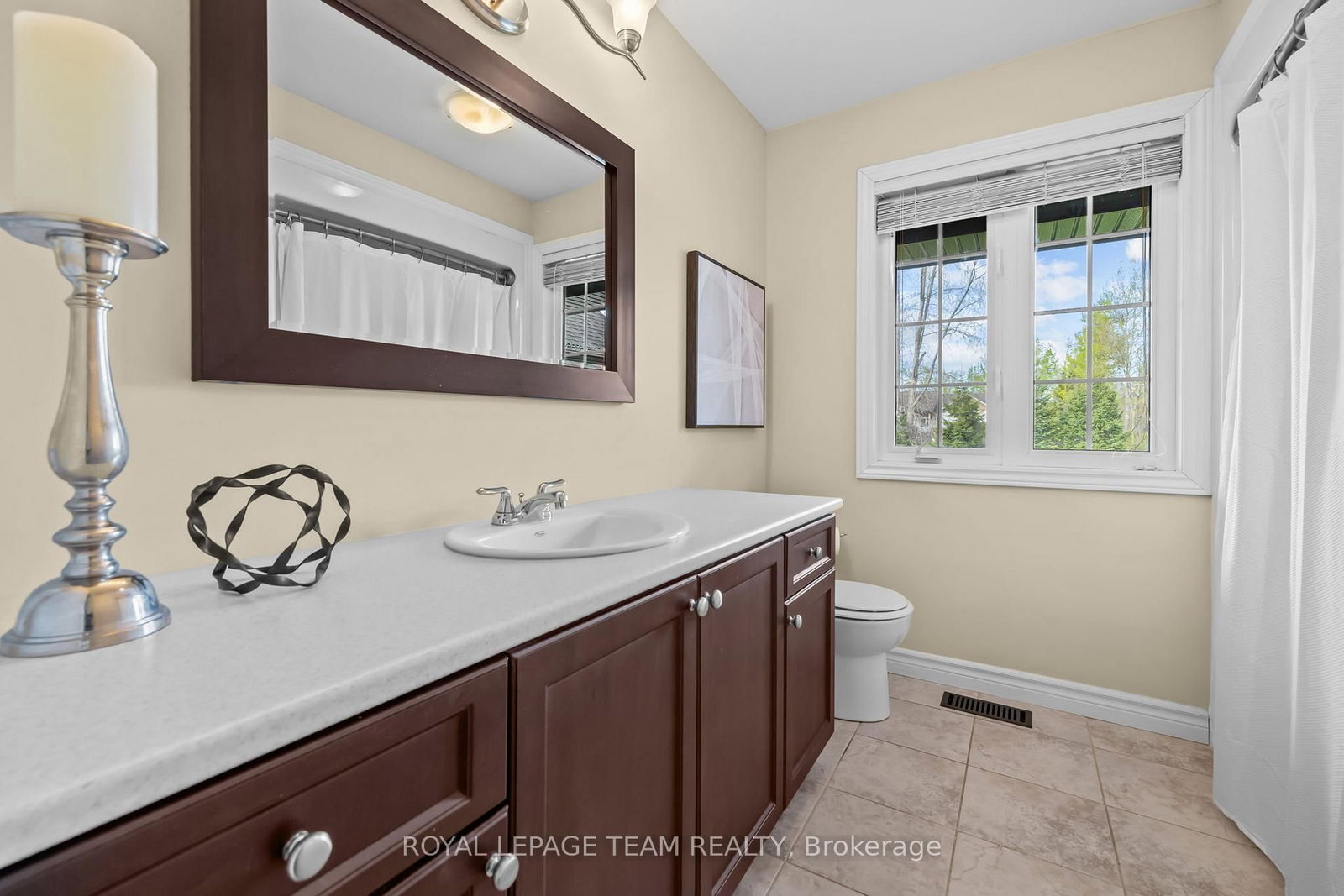 53 D'arcys Way • North Grenville, ON photo 21