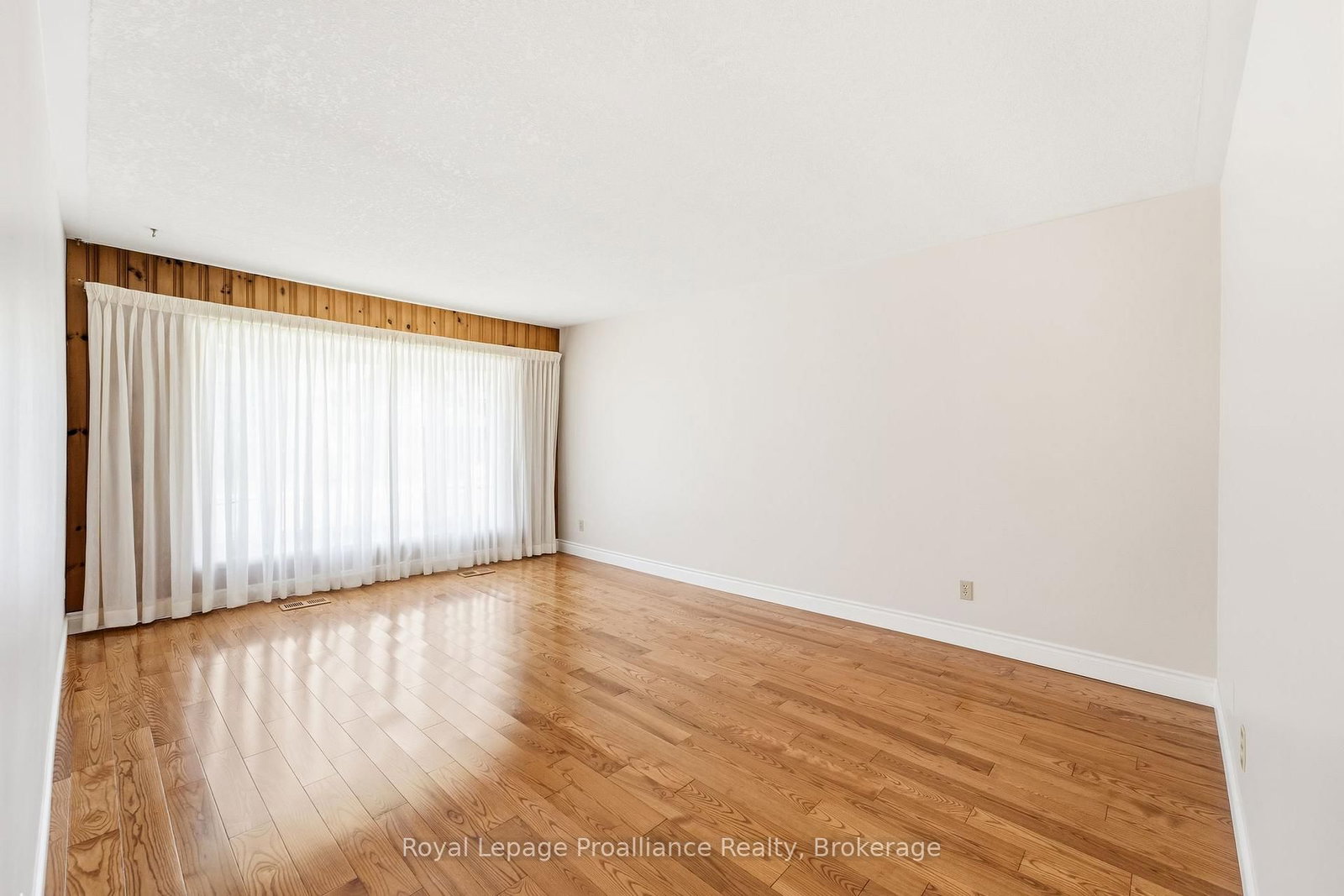 11 Addison Street • Brighton, ON photo 12