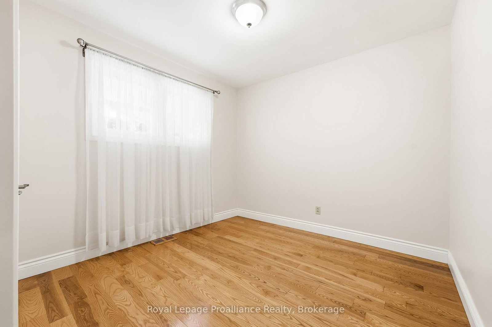 11 Addison Street • Brighton, ON photo 24