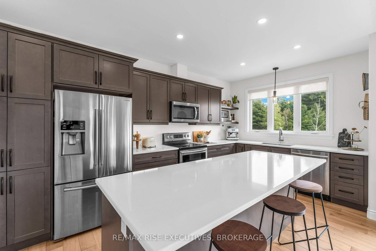 232 Mill Pond Place • Kingston, ON photo 14