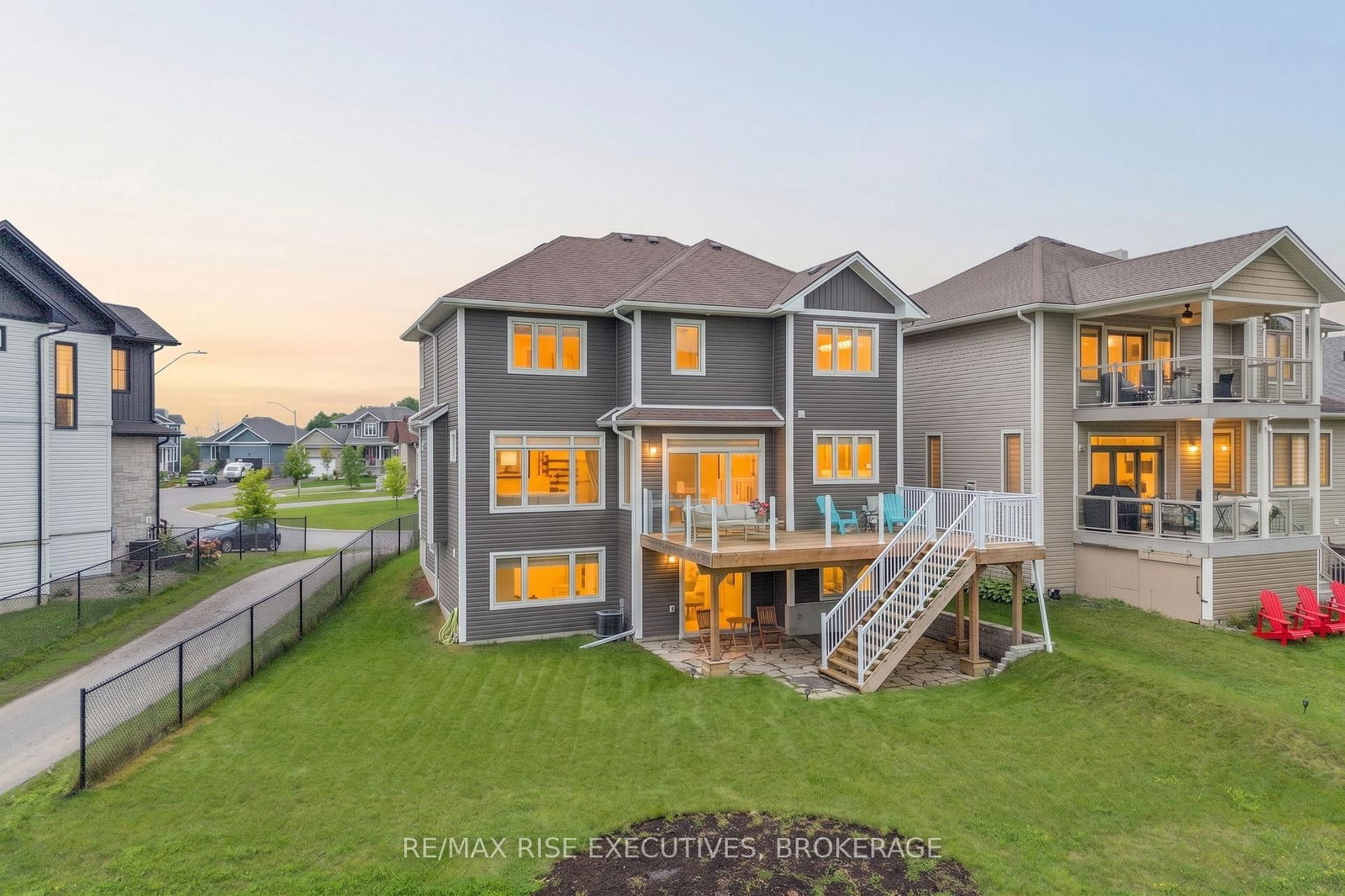 232 Mill Pond Place • Kingston, ON photo 3