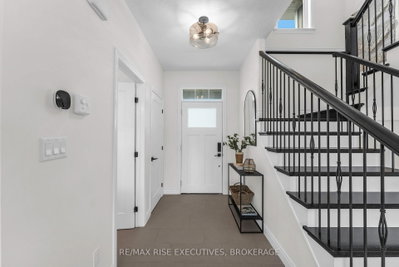 232 Mill Pond Place • Kingston, ON photo 4