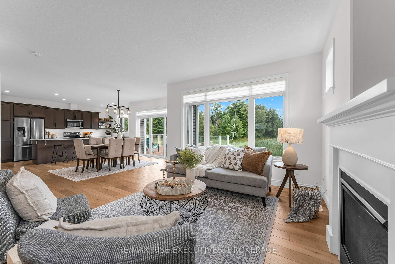 232 Mill Pond Place • Kingston, ON photo 8