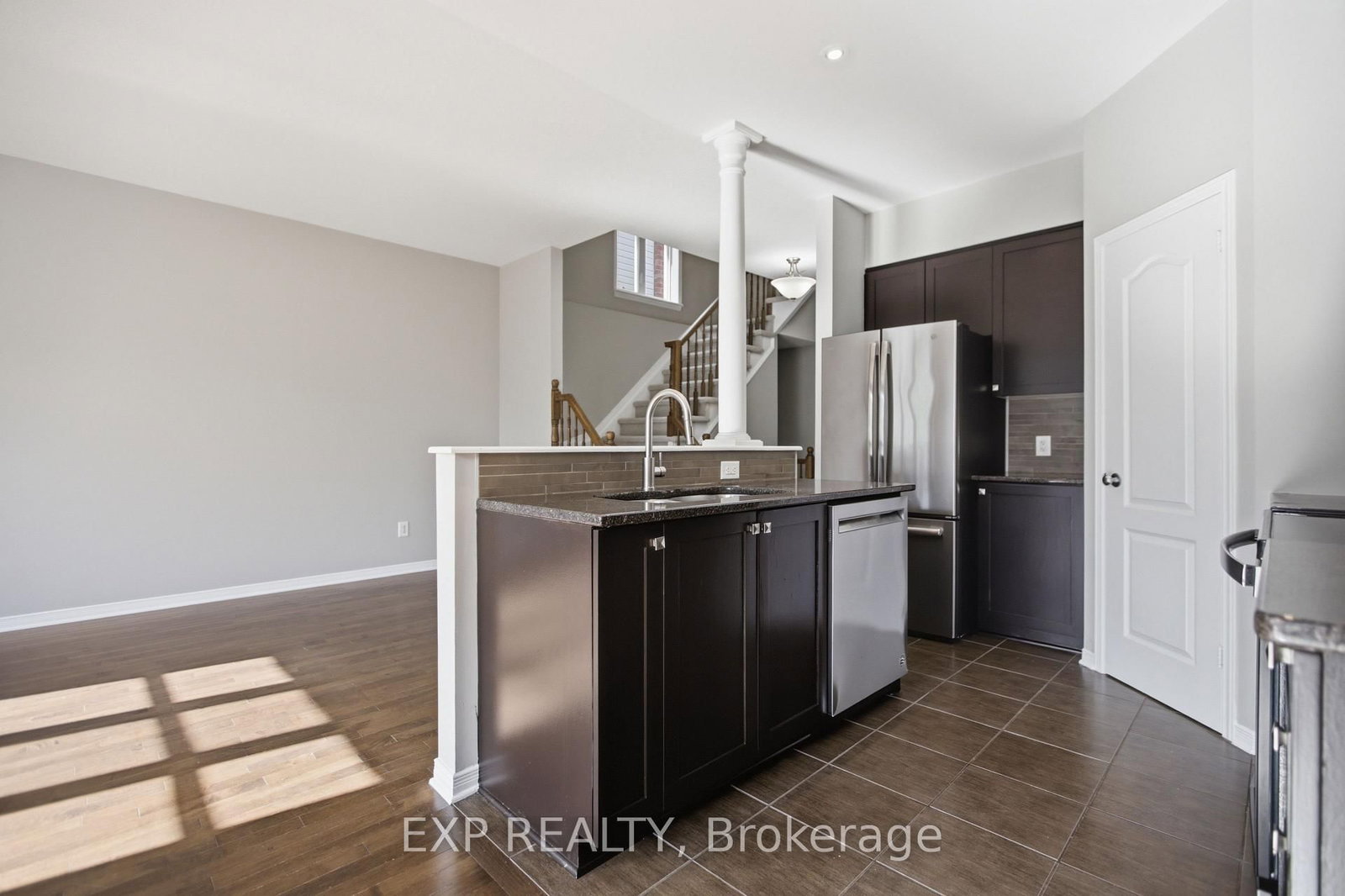 237 EYE BRIGHT Crescent • Ottawa, ON photo 15