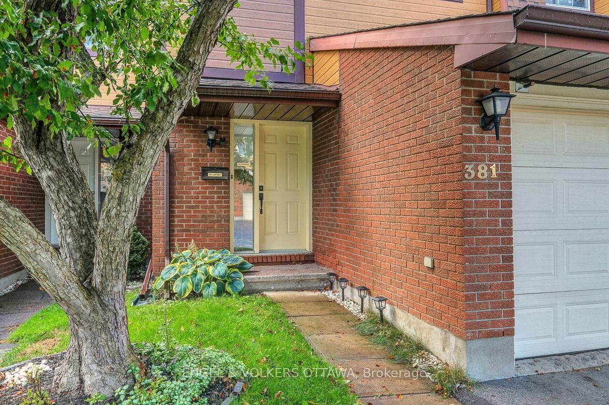 381 Verdon Private • Ottawa, ON photo 3