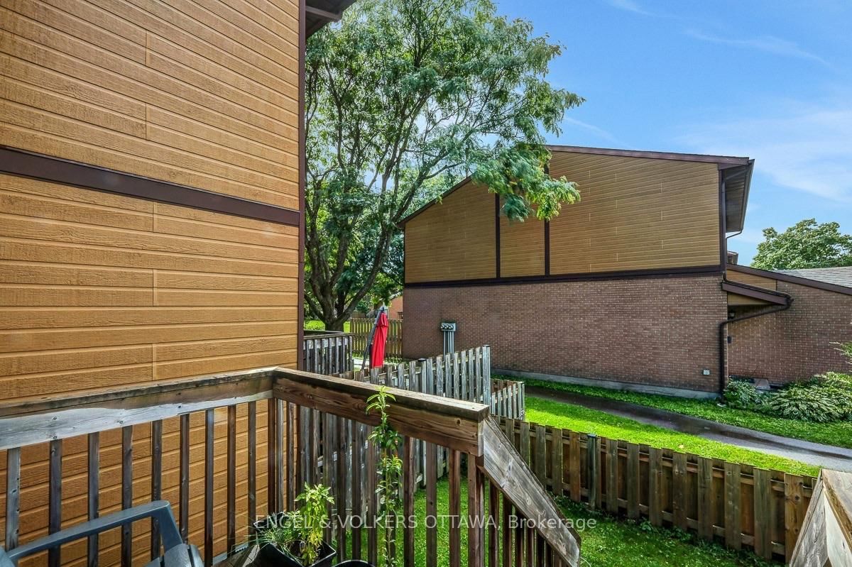 381 Verdon Private • Ottawa, ON photo 38