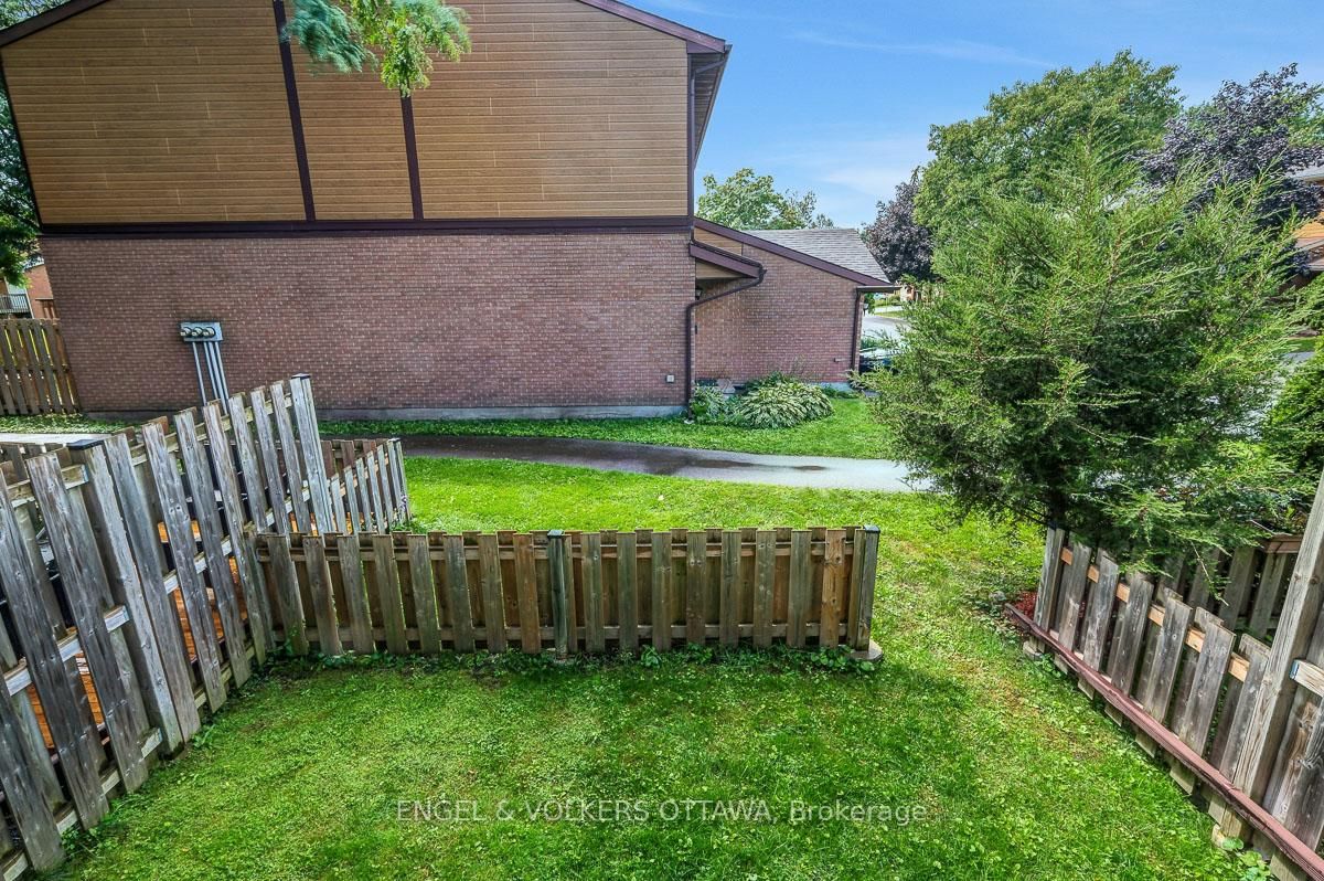 381 Verdon Private • Ottawa, ON photo 39