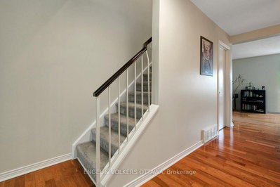 381 Verdon Private • Ottawa, ON photo 5