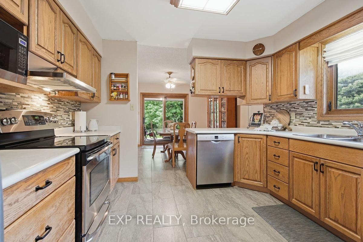 23401 Melbourne Road • Southwest Middlesex, ON photo 18