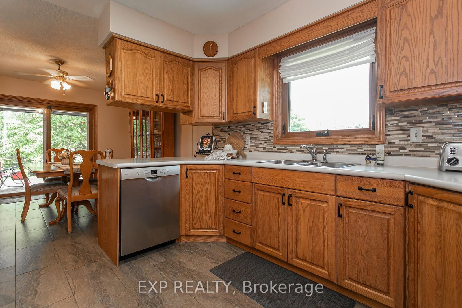 23401 Melbourne Road • Southwest Middlesex, ON photo 21