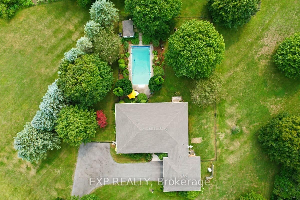 23401 Melbourne Road • Southwest Middlesex, ON photo 3