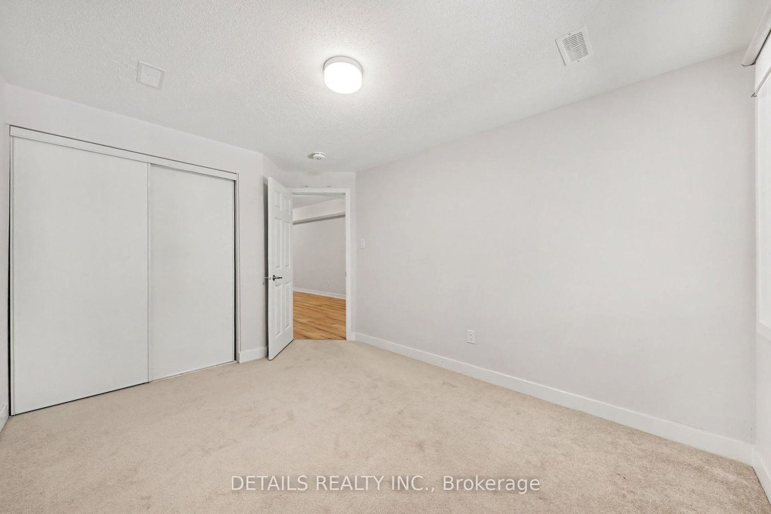 214 Anyolite Private • Ottawa, ON photo 11
