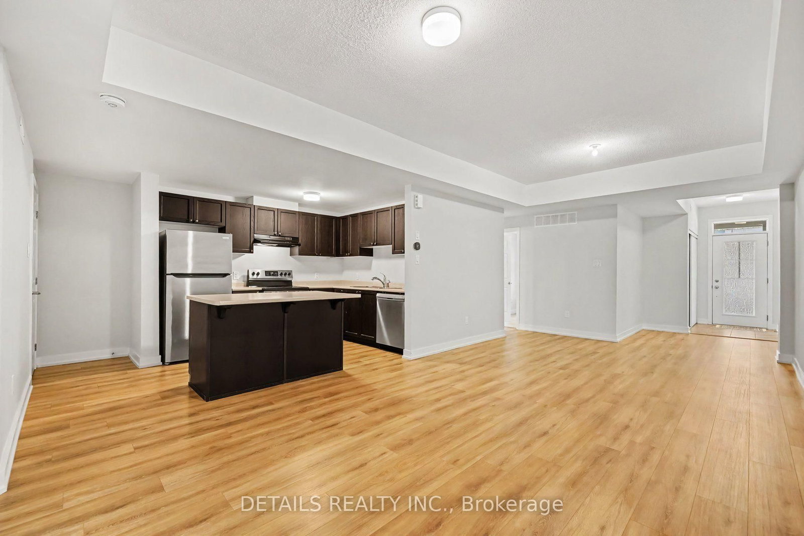 214 Anyolite Private • Ottawa, ON photo 5