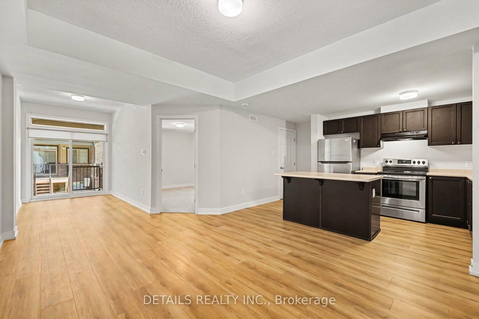 214 Anyolite Private • Ottawa, ON photo 7