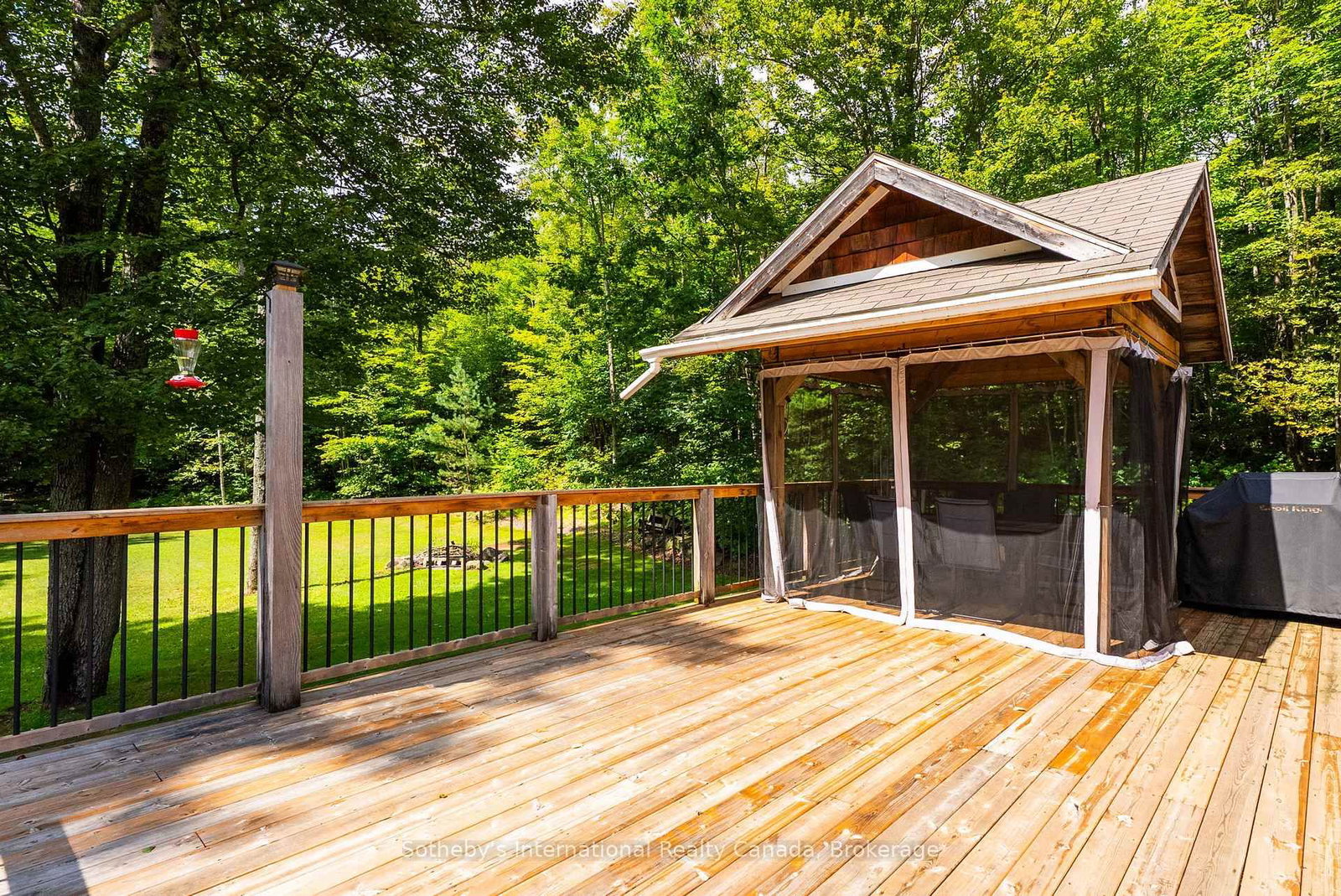 1261 Falkenburg Road • Muskoka Lakes, ON photo 12