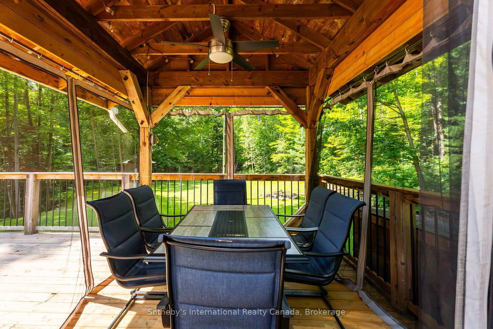 1261 Falkenburg Road • Muskoka Lakes, ON photo 13