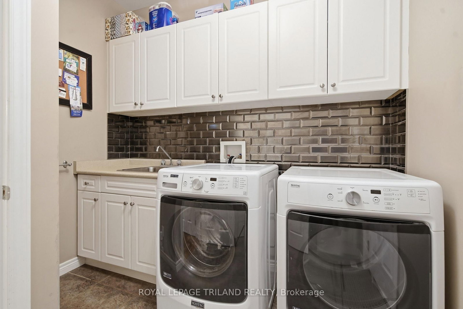 4 Baron Crescent • Middlesex Centre, ON photo 22