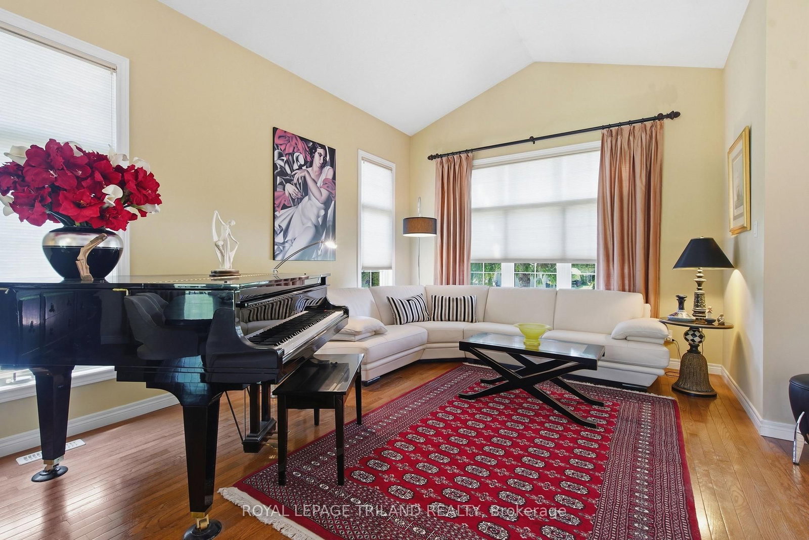 4 Baron Crescent • Middlesex Centre, ON photo 8