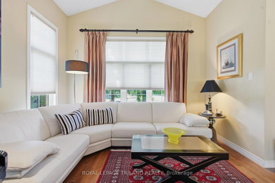 4 Baron Crescent • Middlesex Centre, ON photo 9