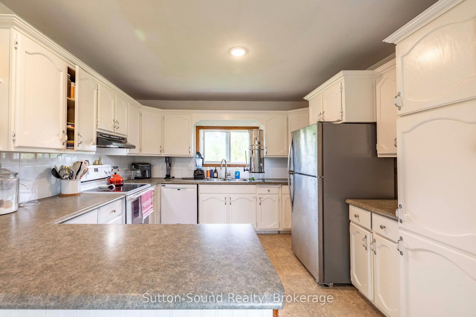 444 Balmy Beach Road • Georgian Bluffs, ON photo 14