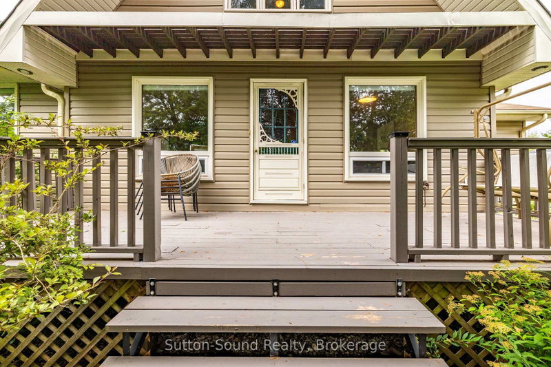 444 Balmy Beach Road