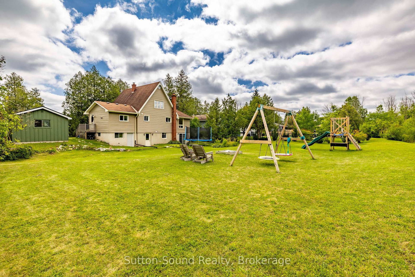 444 Balmy Beach Road • Georgian Bluffs, ON photo 32