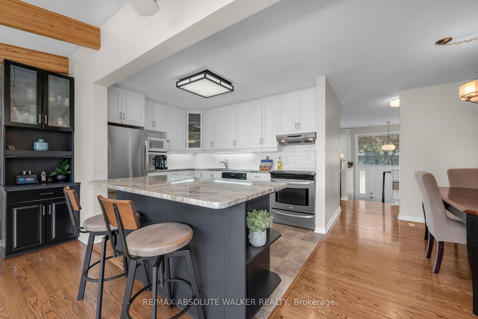 5 West Herrington Court • Ottawa, ON photo 18