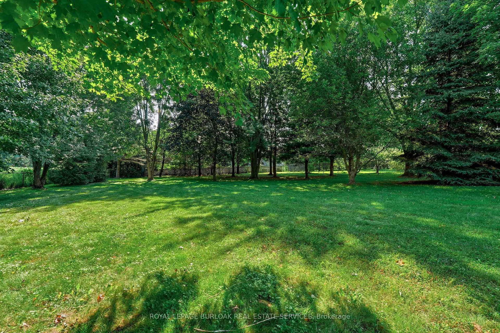 670 Thompson Road • Hamilton, ON photo 43