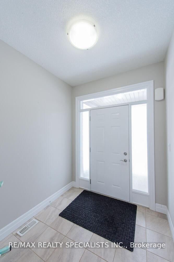 3251 Turner Crescent