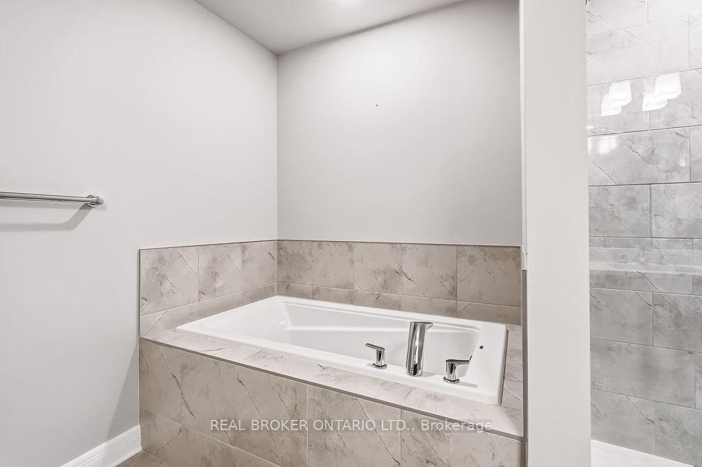78 Michael Stoqua St, Ottawa, view 16