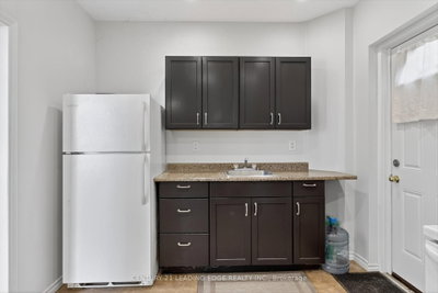 292-294 Townsend Street • Peterborough, ON photo 9
