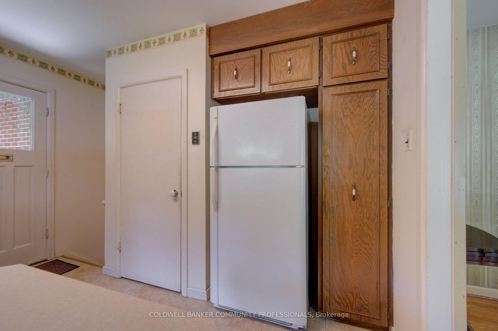 4 Mayfair Court • Hamilton, ON photo 12