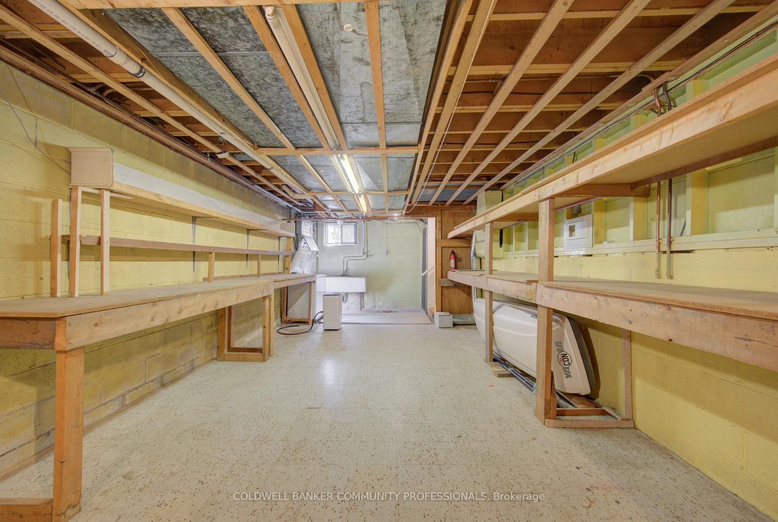 4 Mayfair Court • Hamilton, ON photo 38