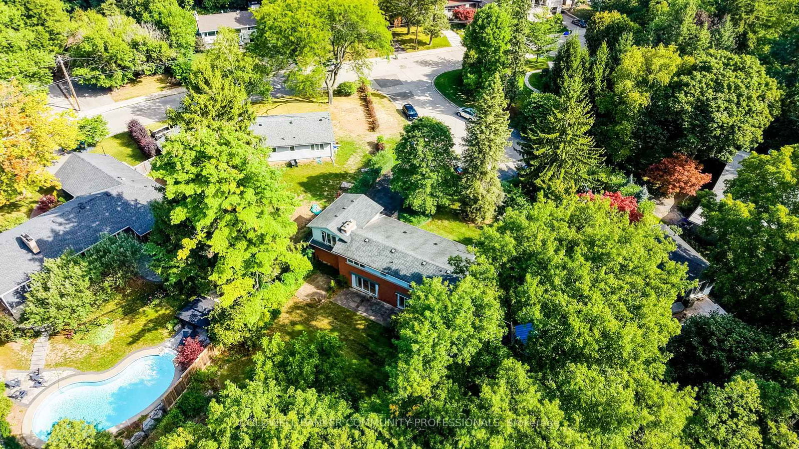 4 Mayfair Court • Hamilton, ON photo 46