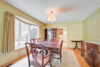 4 Mayfair Court • Hamilton, ON photo 8