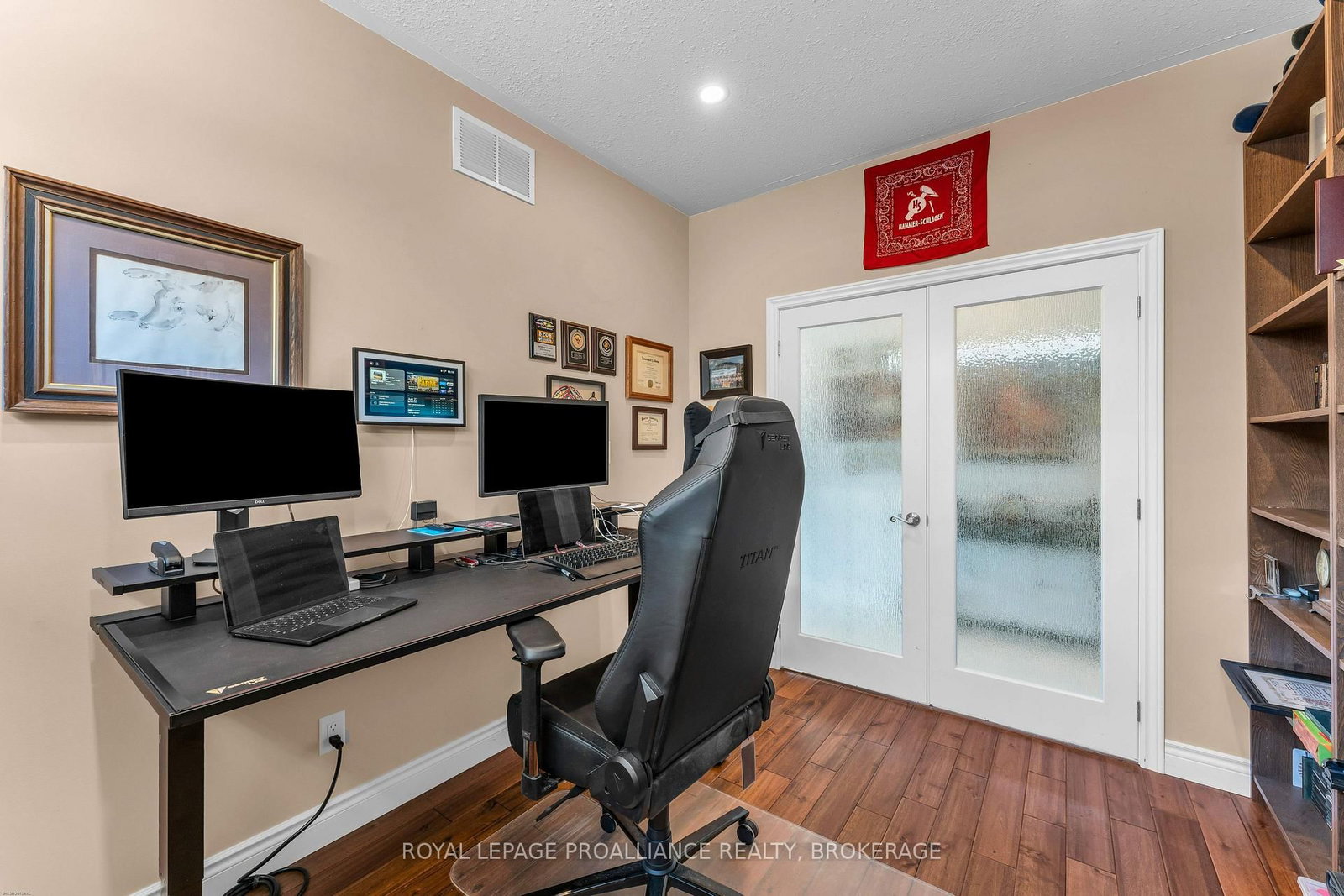 861 Windermere Drive • Kingston, ON photo 11
