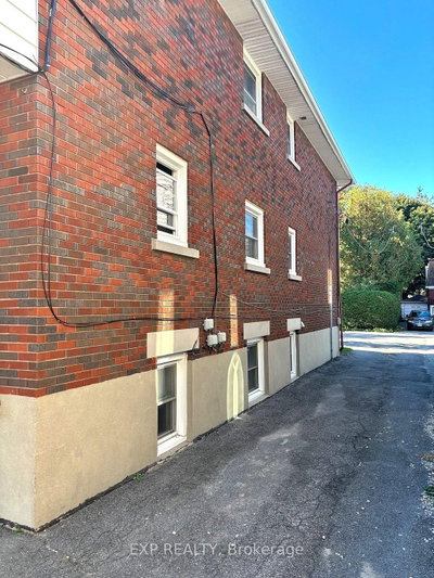 527 Laderoute Avenue • Ottawa, ON photo 8