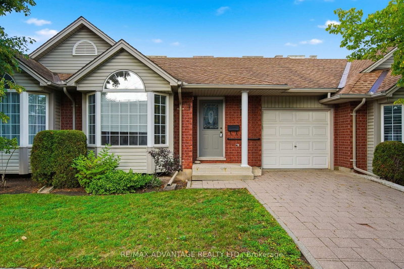 18 - 122 Sherwood Forest Square