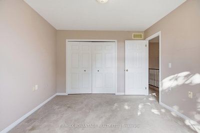 122 Sherwood Forest Square • #18 • London North, ON photo 8