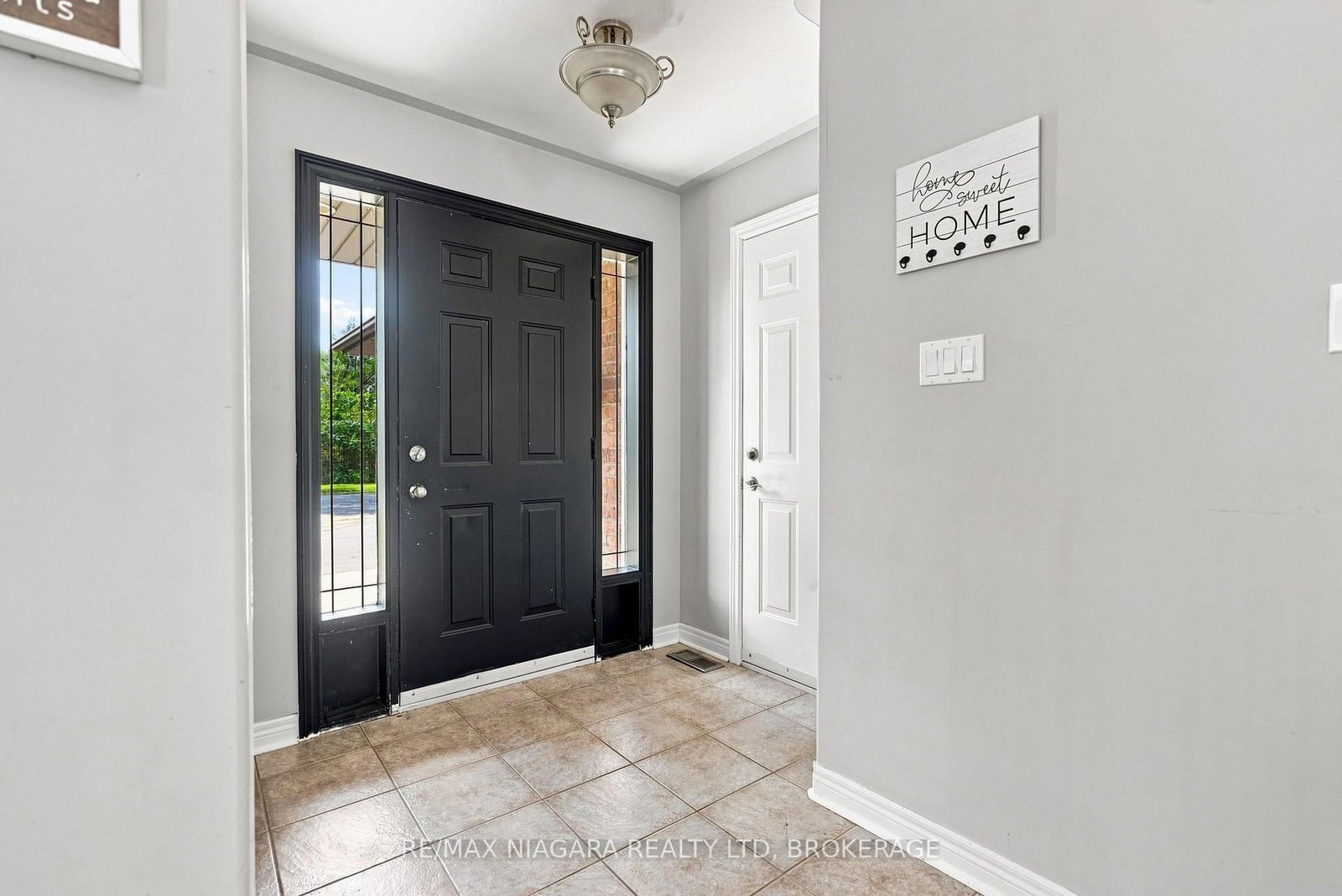 262 Draper's Street • Welland, ON photo 4