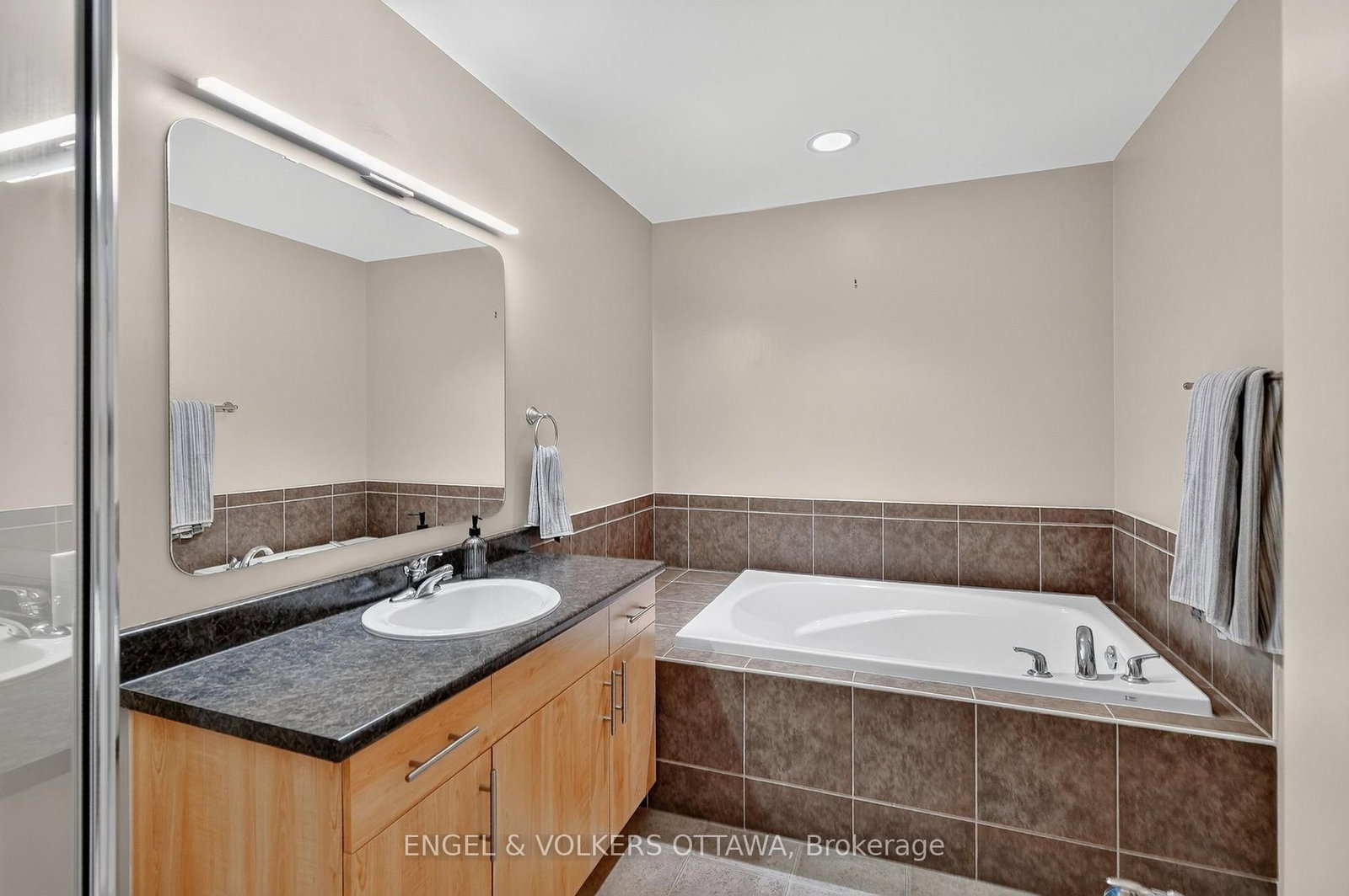 123 Eye Bright Crescent • Ottawa, ON photo 31